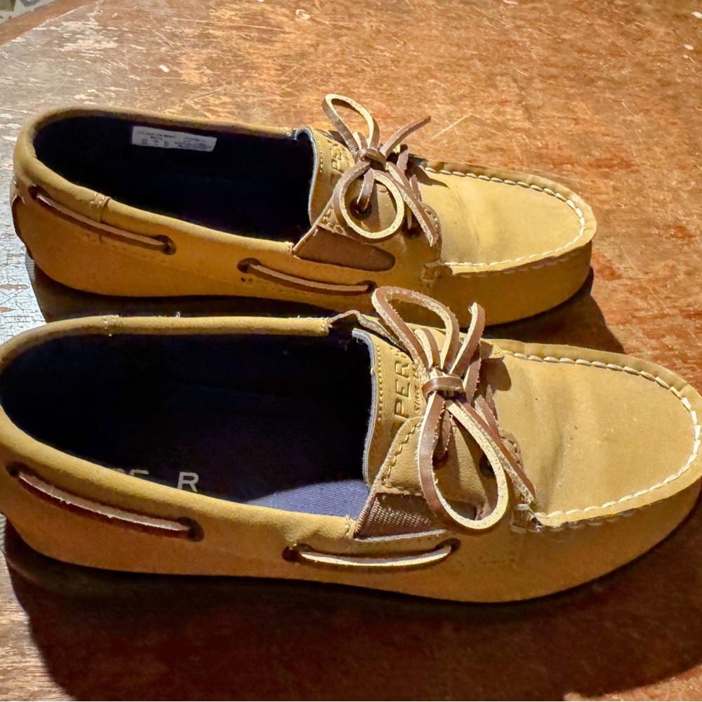 Sperry Tan Boat Shoes with Rawhide Laces